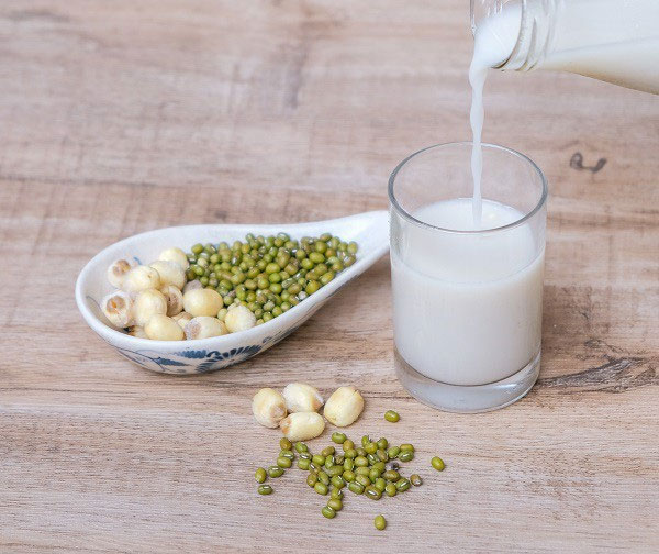 Công Thức Sữa Hạt Sen Đậu Xanh Thơm Ngon Bổ Dưỡng Bằng Máy Làm Sữa Hạt